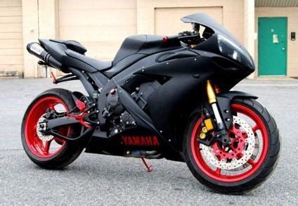 The swingarm was extended by 20 mm (0.79 in) to reduce acceleration instability. 2006 Yamaha YZF-R1 Black Custom for Sale in Hamilton, Ohio ...