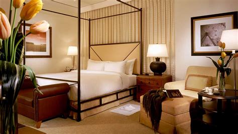 Save on popular hotels in downtown san antonio, san antonio: San Antonio Suites | Mokara Hotel & Spa