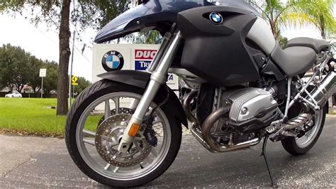 It was about 120 pounds lighter than my then current ride, an r1150rt. 2005 BMW R1200GS Blue at Euro Cycles of Tampa Bay - YouTube
