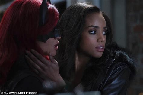 Ruby Roses Lesbian Superhero Character Batwoman Shares First On Screen Kiss With Female Co Star