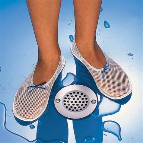 Gym Shower Shoes Save Your Feet No Matter How Clean The Showers Look At Your Gym Contracting A