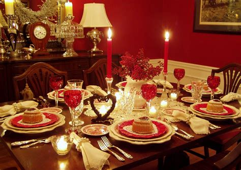 Romantic Valentine S Day Tablescapes Table Settings With Heart Shaped Cakes