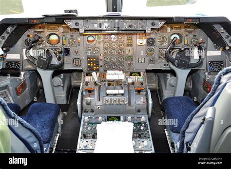 Cockpit Lockheed L Tristar High Resolution Stock Photography And Images Alamy