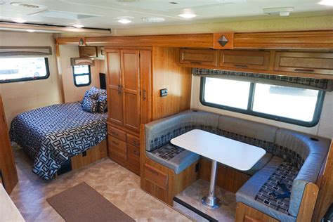 24 Jayco Melbourne Class B Rv Rental 8