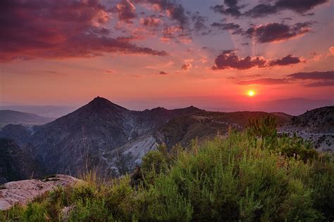 Sunrays Summer Sunset Sierra Nevada National Park Photograph By