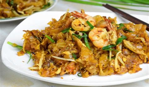 Or maybe i haven't found the one that i like yet. Char Kuey Teow recipe- How to cook the authentic Penang ...