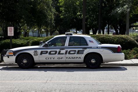 City Of Tampa Fl Police Ford Cvpi Police Cars Emergency Vehicles
