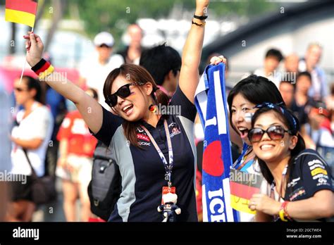 Fans Singapore Grand Prix Sunday 21st September 2014 Marina Bay