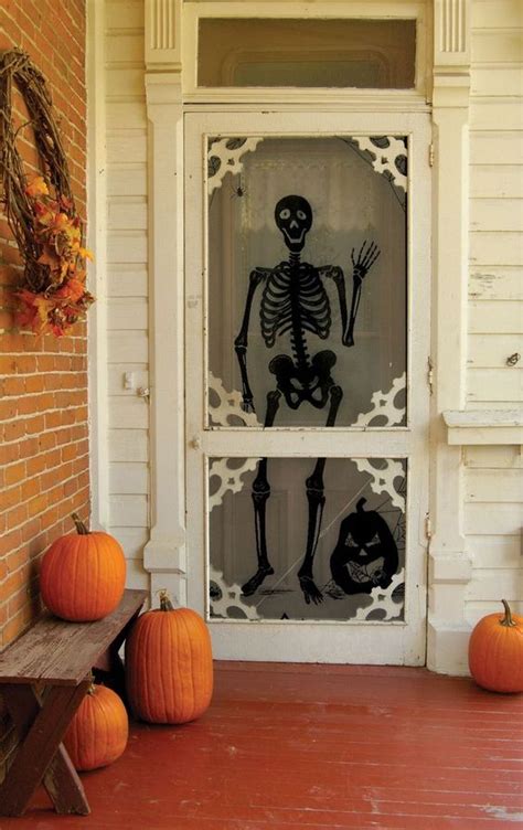 30 Quick And Best Halloween Window Decorations For Home To Scare Your