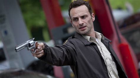 Doch die macher zelebrieren den abschied eine filmtrilogie ist ebenfalls in arbeit, sie dreht sich rund um die ehemalige hauptfigur rick (andrew lincoln). „The Walking Dead" Staffel 1: Episodenguide, Stream und alle Infos · KINO.de
