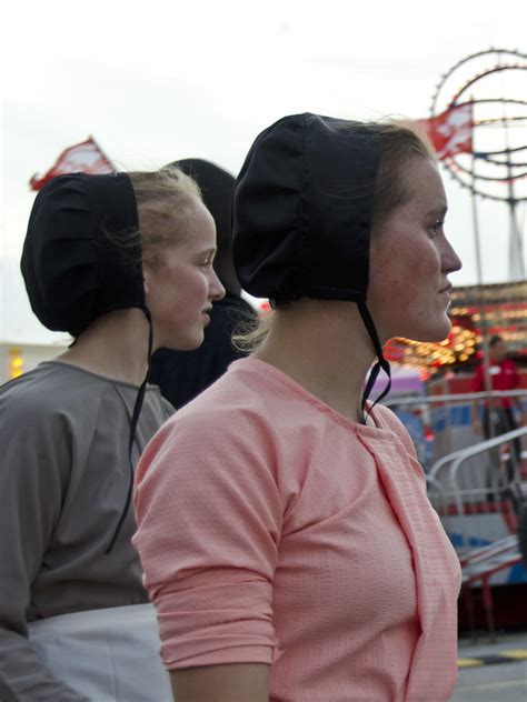 Amish Girls D K Ep Flying Amish Girls Canadian Nati Flickr
