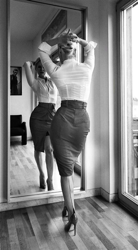 1936 Black And White Fashion Hot Skirts