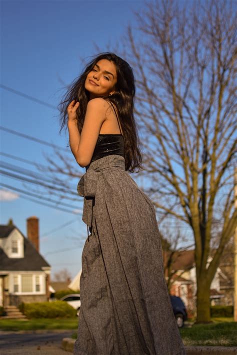 Последние твиты от rachel zegler (she/her/hers) (@rachelzegler). Rachel Zegler - Social Media 04/23/2020 • CelebMafia