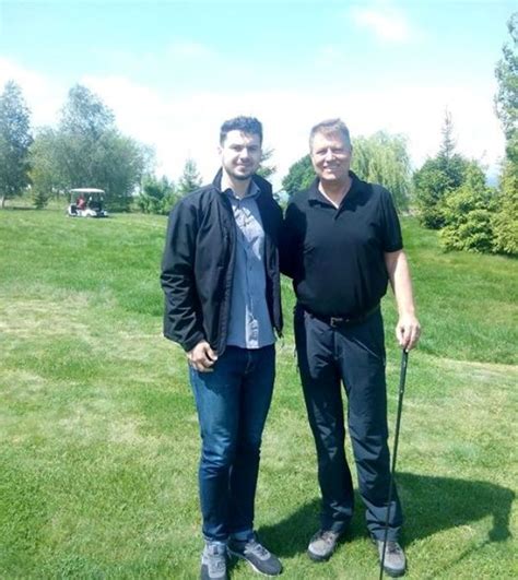 Golf teren hoteli i karta. FOTO: Preşedintele Klaus Iohannis, s-a relaxat, sâmbătă ...