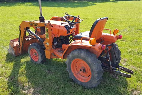 B6200d Kubota Compact Tractor With Loader Tractor With Loader For