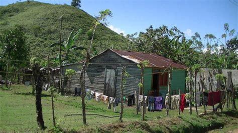 Republica Dominicana Casas Y Conucos De Campo Dominicano