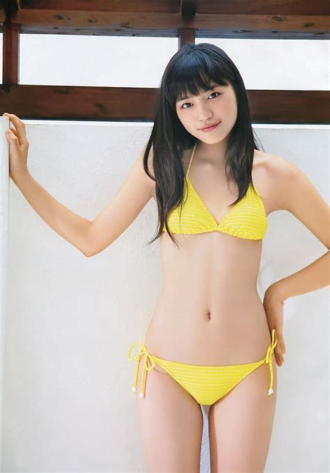 女優川口春奈 19 が水着グラビアで下着姿にwwwエロ画像芸能エロチャンネル