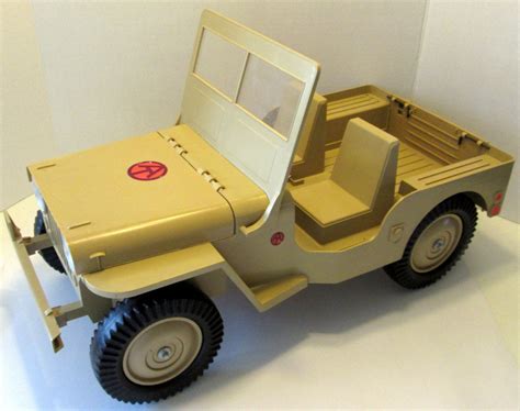 1970 Early Vintage Hasbro Gi Joe Adventure Team Tan Desert Patrol Jeep