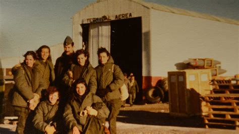 silvia barrera el relato de la veterana que salvó vidas a bordo del irízar durante malvinas