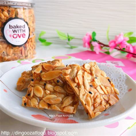 Reverse the pans in the oven midway through the baking time, so they brown evenly. Miki's Food Archives : Homemade Crispy Florentines ...