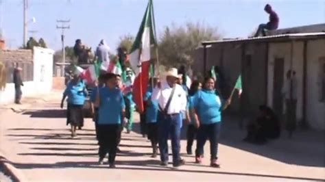 Desfile En San Salvador De Arriba Coahuila 2014 Youtube