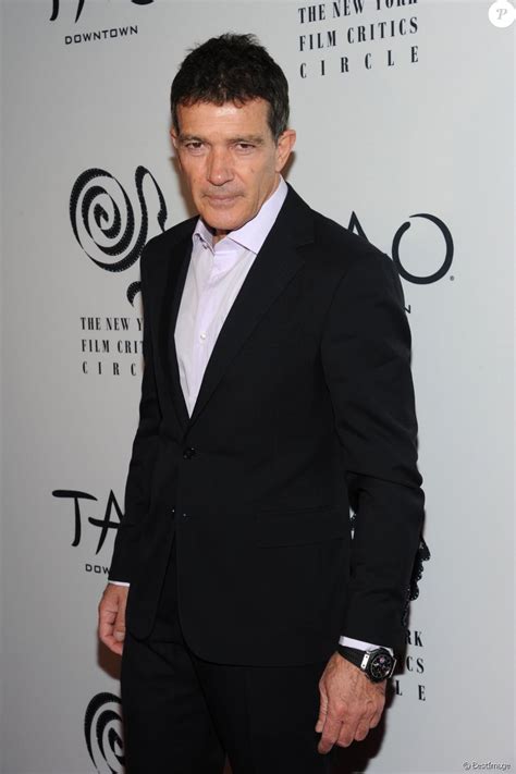 José antonio domínguez bandera (born august 10, 1960), known professionally as antonio banderas, is a spanish actor, singer, film producer and director. Antonio Banderas - Les célébrités assistent à la cérémonie ...