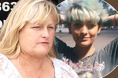Paris Jackson Reconnects With Mum Debbie Rowe After Shes Diagnosed With Breast Cancer Irish