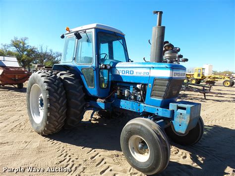 Ford Tw 20 Tractor In Kinsley Ks Item L3489 Sold Purple Wave