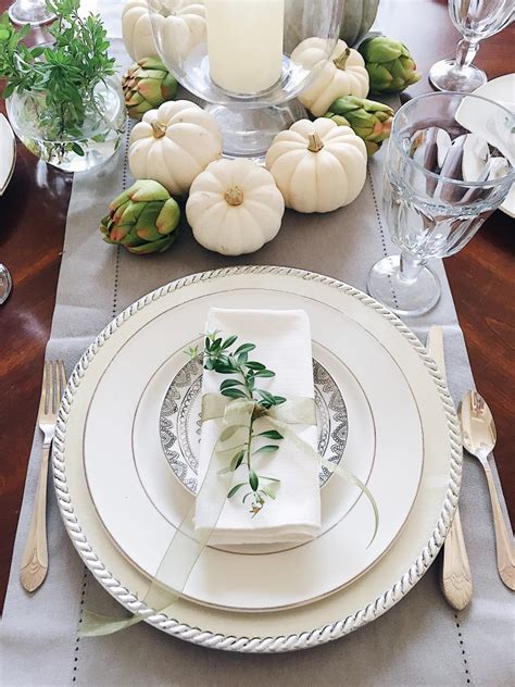 16 Beautifully Simple Thanksgiving Table Setting Ideas Jane At Home