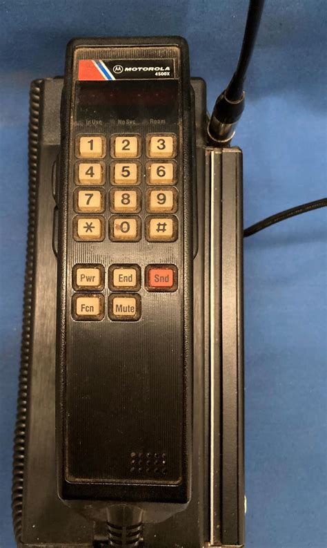A Retro 1986 Motorola 4500x Transportable Mobile Phone Complete With