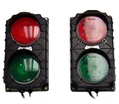 Red And Green Dock Bay Door Light Signaling System Signaworks