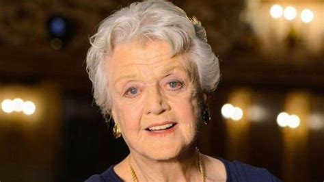 Angela Lansbury Died Goodbye To The Lady In Yellow She Was 96 Years Old Breaking Latest News