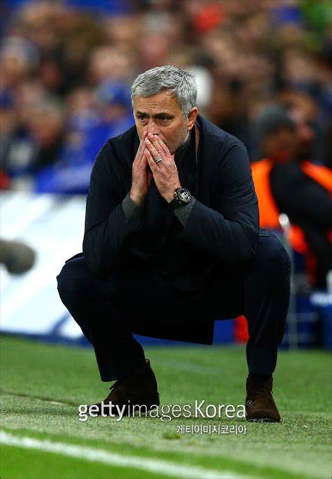 더 선은 스캇 파커 풀햄 감독이 2위로. 무리뉴 감독 예상대로 경질, 첼시 후임 감독은?