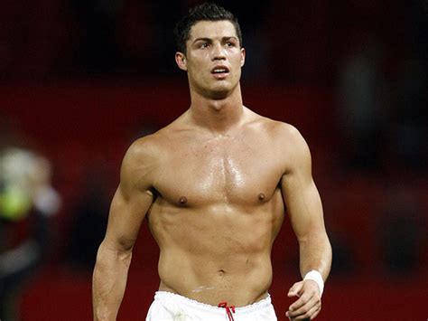 How Cristiano Ronaldo Transformed His Physique And Built Life Long