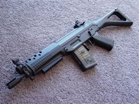 Organizing the world's information and making it. SIG SG 552 - Google zoeken