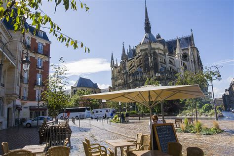 Book your tickets online for champagnes pommery, reims: De wijngeheimen van Reims