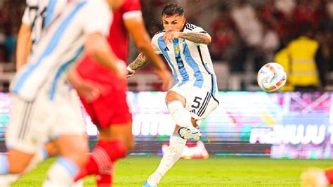 Gol Argentina Leandro Paredes Anotó Golazo Desde Fuera Del área Ante