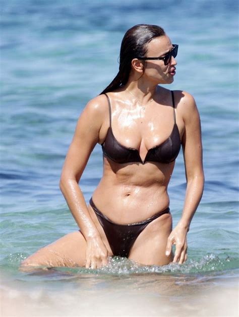 Irina Shayk Showed Her Nipples On The Beach In Ibiza Hot Sex Picture