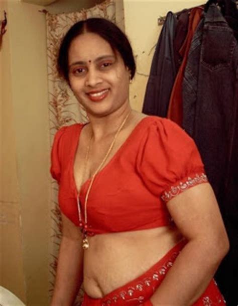 hot tamil aunties housewives photo album house wife in beautiful girl indian housewife