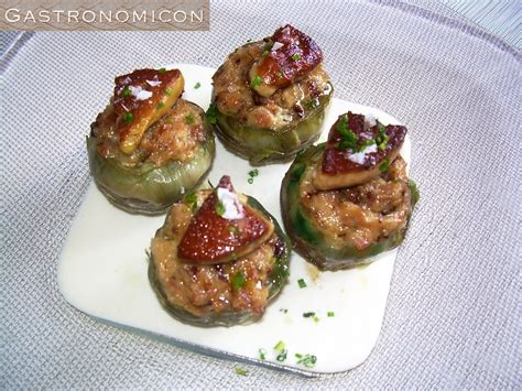 Corta el jamón en taquitos y rehoga en una cazuela amplia y baja con un poco de aceite. Gastronomicón: Alcachofas con foie, jamón y crema de queso ...