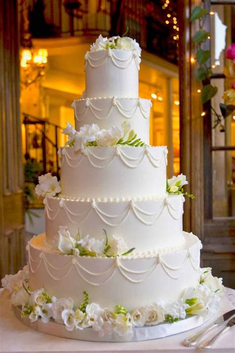 Offset square beach wedding cake. 293 best Buttercream Wedding CAkes images on Pinterest ...