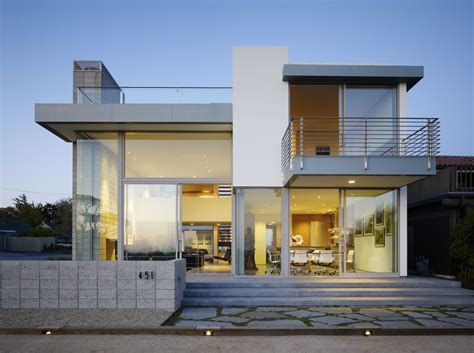 De acuerdo a las profesionales estas fachadas de chalets son una gran idea original diseño de fachada moderna con porche. 24 Fotos de fachadas de casas modernas Planos y Fachadas ...