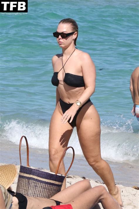 Bianca Elouise Flaunts Her Sensational Beach Body In A Bikini 24