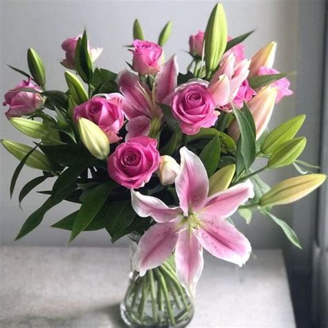 Rose Lily Bouquet Bestflowerdelivery Co Uk