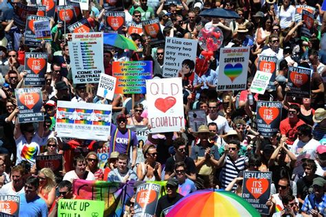 Same Sex Civil Unions Return To Queensland As Politicians Finally Show