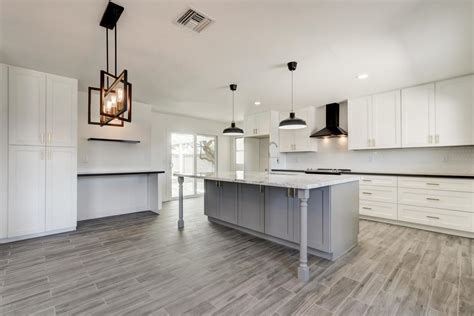 Check spelling or type a new query. Quartz countertops, Stainless Steel Appliances, Wood Plank ...