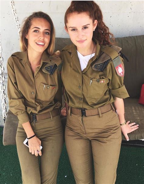 Israeli Women In Uniform