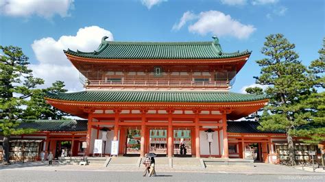 Heian Shrine Gardens In Autumn All About Kyoto