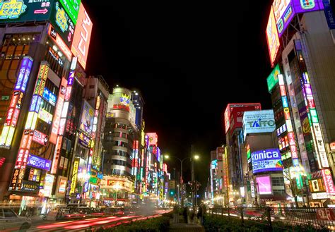 Neon Jungle: The Complete Men's Guide To Tokyo