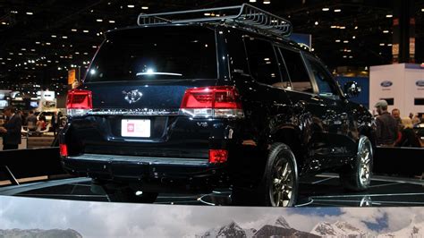 For 2021, the land cruiser carries over mostly unchanged. 新款兰德酷路泽或将推出全新混合动力车型 - 新能源 - 中国汽车新闻网